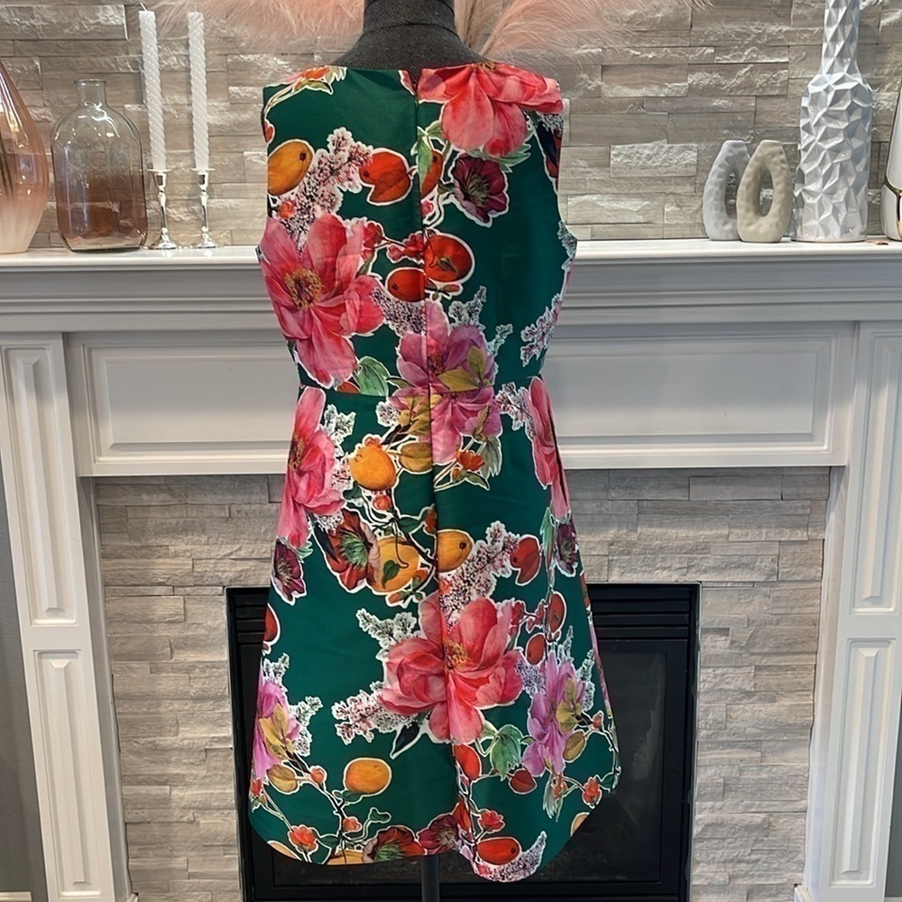 Talbots Green Floral Dress, Size 12 petite - Picture 8 of 9